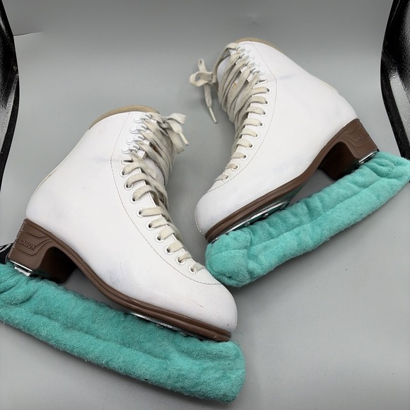 JACKSON Other - Jackson Ultima Excel figure ice skates youth 4.5 C with Mark II Blade and covers